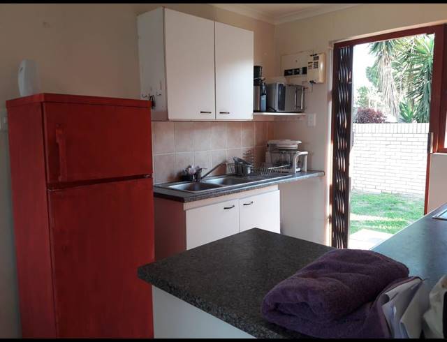 2 BEDROOM TOWNHOUSE RENTED IN CHARLO
